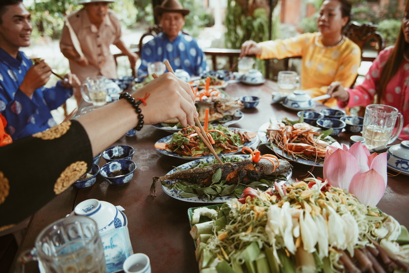 SPECIAL TOUR PROGRAM